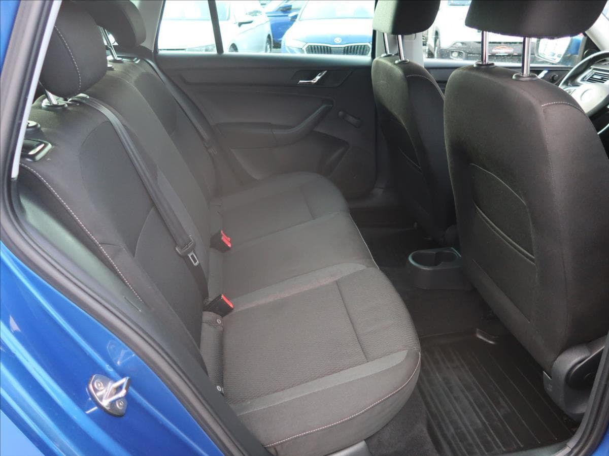 2013 Škoda Rapid - 18