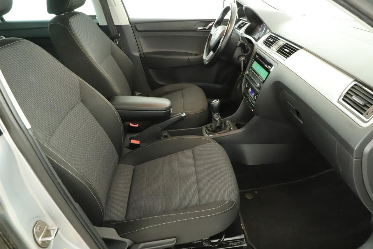 2013 Škoda Rapid - 19