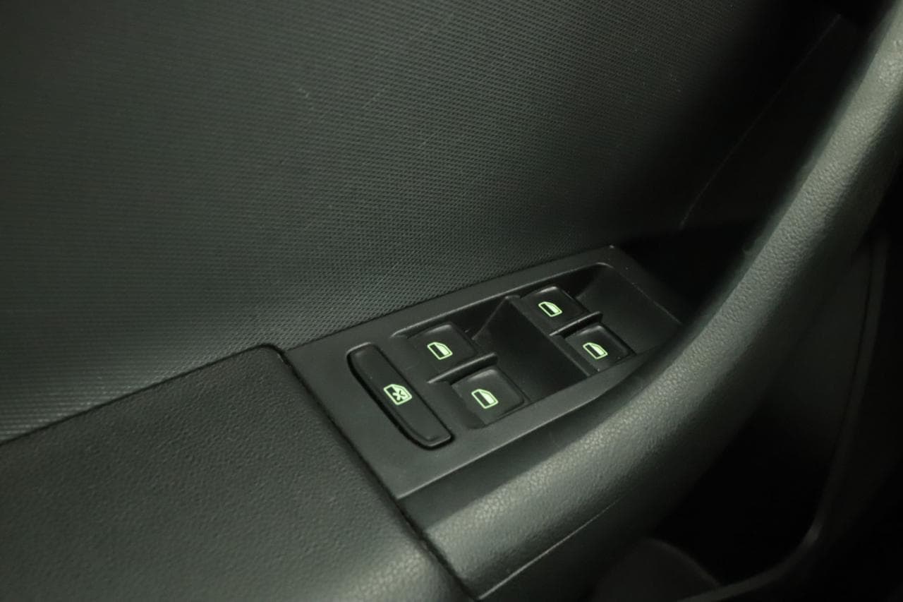 2013 Škoda Rapid - 39