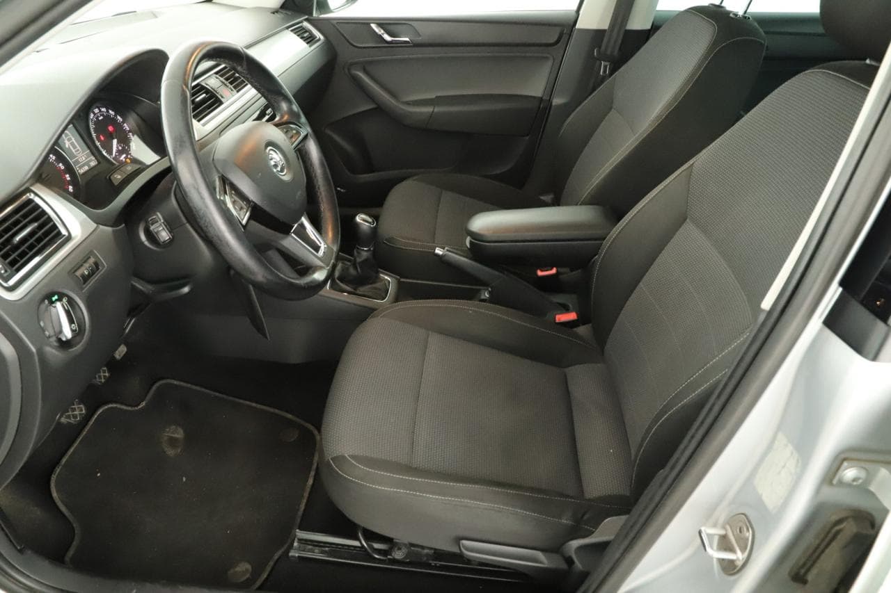 2013 Škoda Rapid - 25