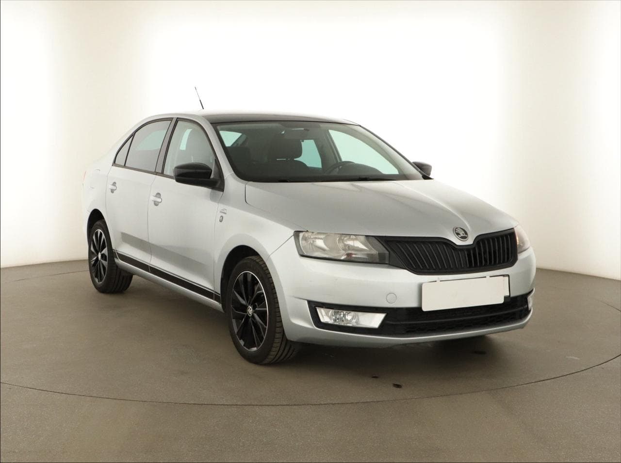 Škoda Rapid 1.6 TDI 66kW hatchback