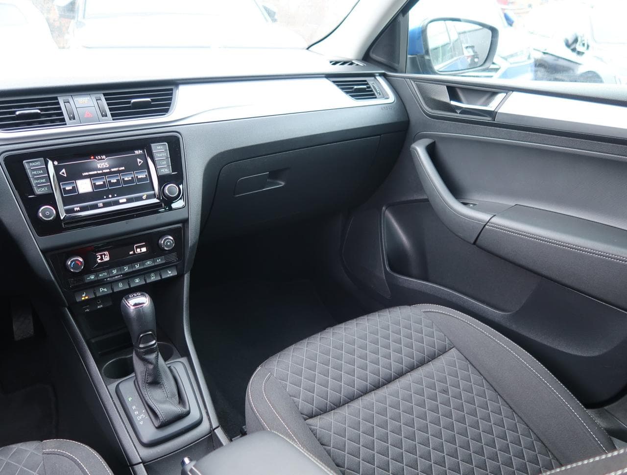 2017 Škoda RAPID - 11