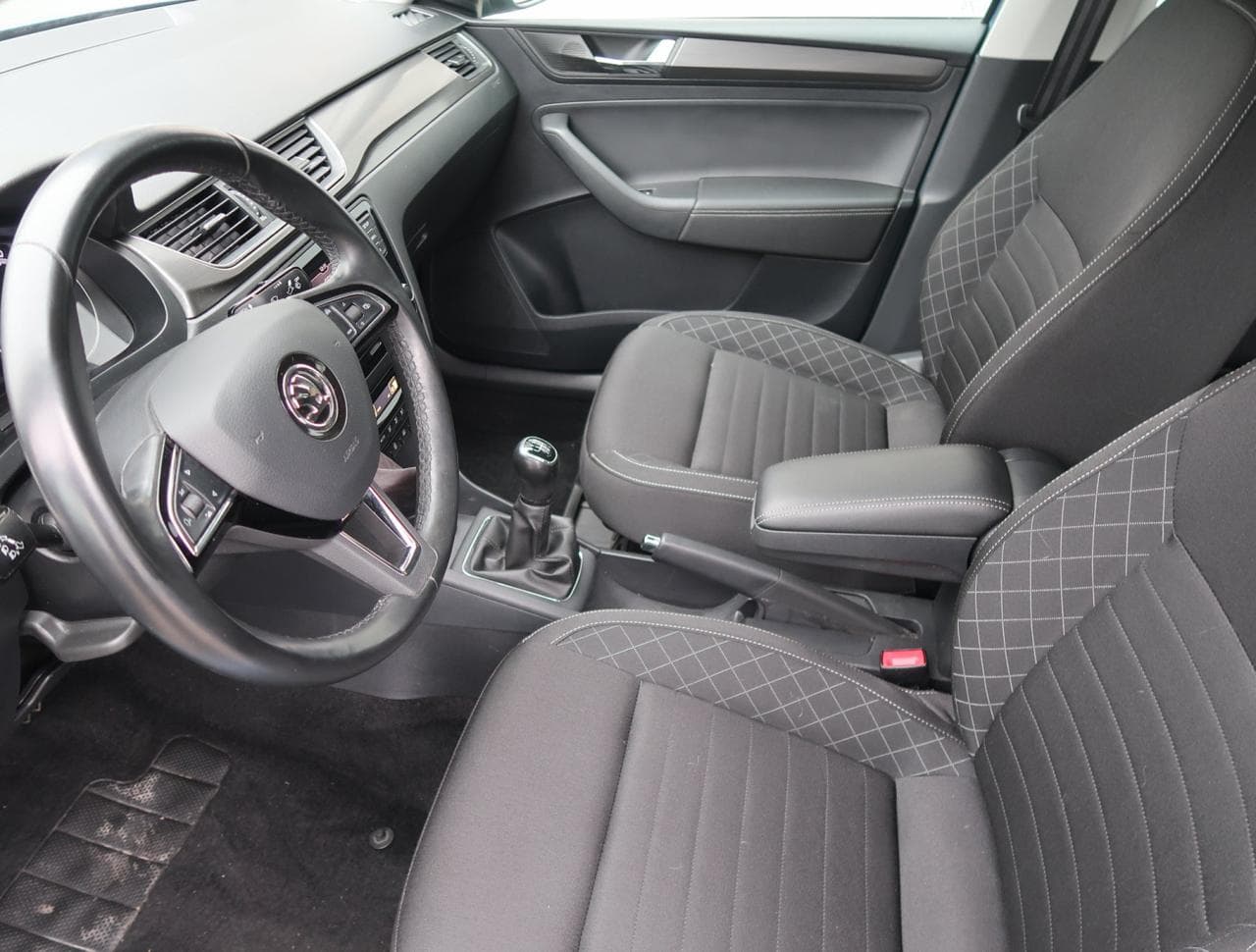 2018 Škoda RAPID - 16