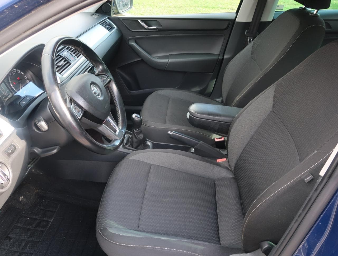 2014 Škoda RAPID - 16