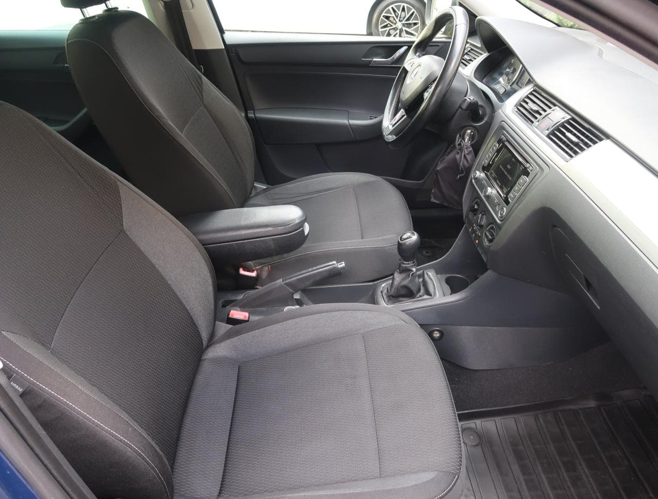 2014 Škoda RAPID - 12