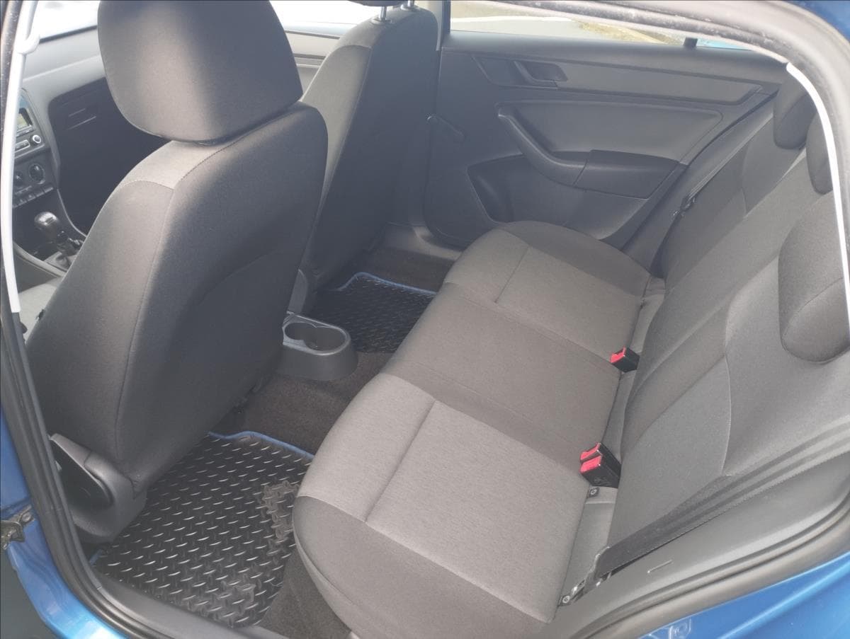 2014 Škoda Rapid - 10