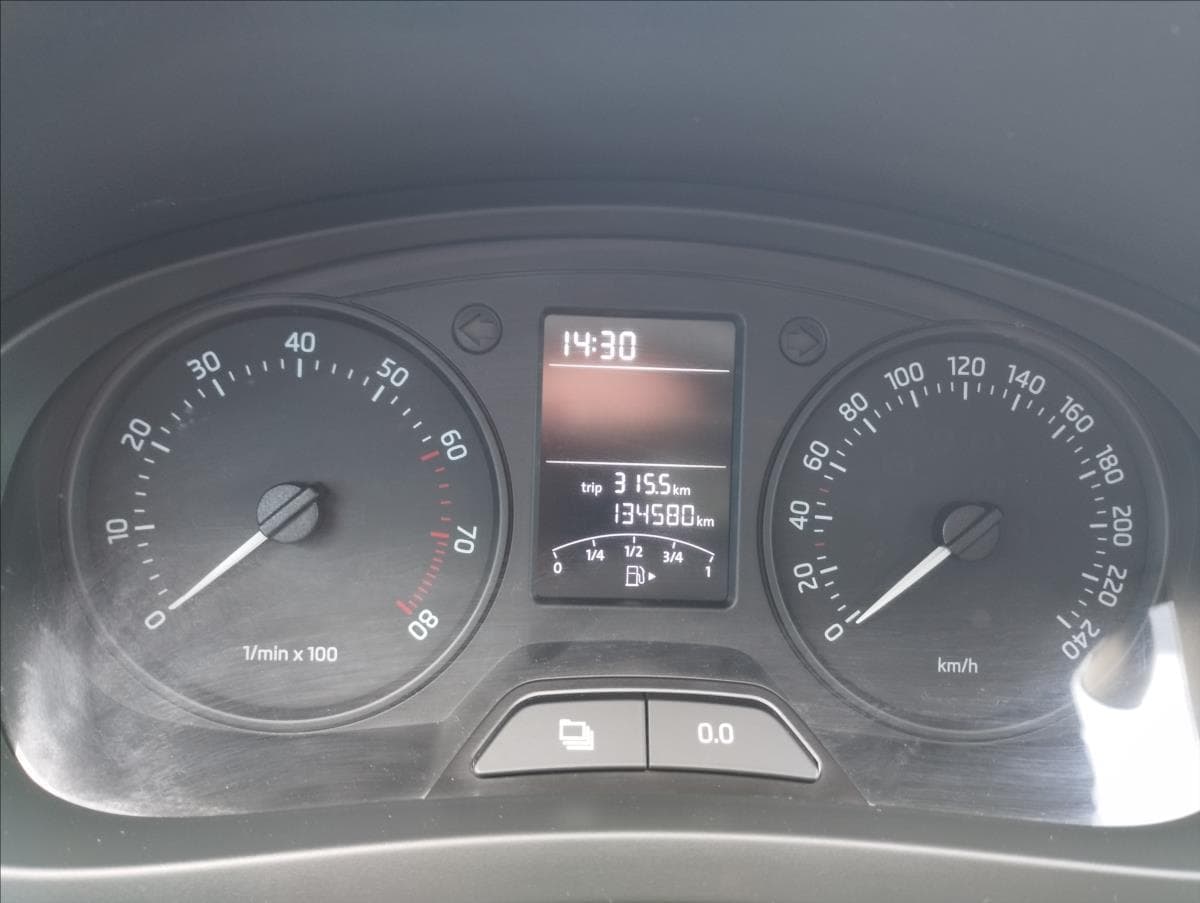 2014 Škoda Rapid - 12