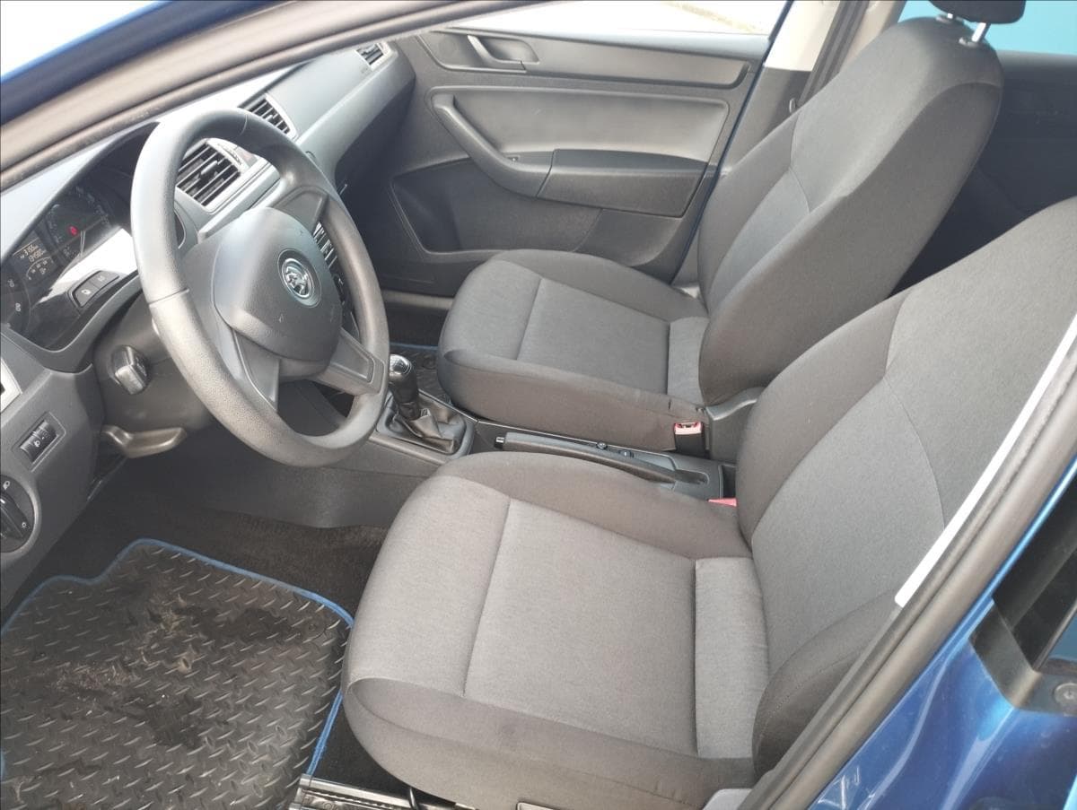 2014 Škoda Rapid - 8