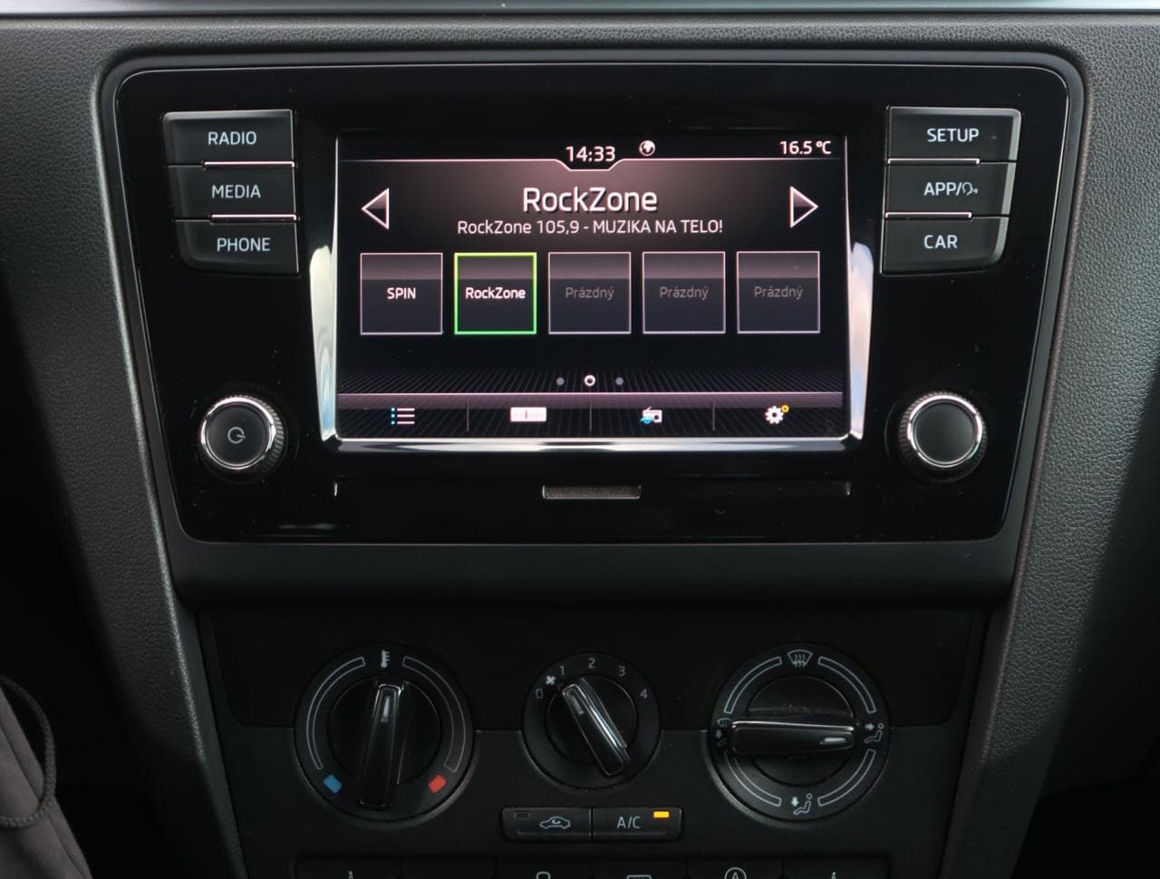 2017 Škoda Rapid - 18