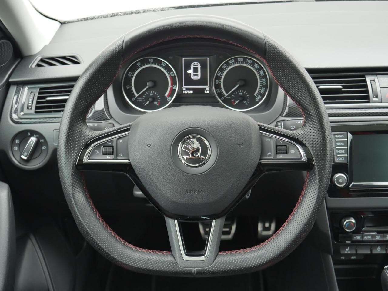 2015 Škoda RAPID - 11