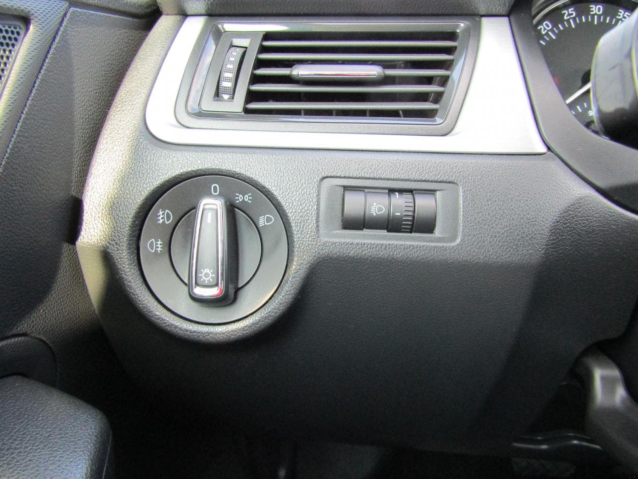 2015 Škoda RAPID - 13