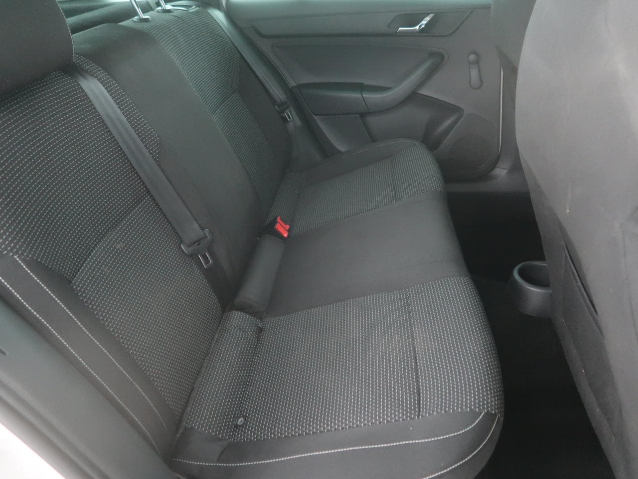 2014 Škoda RAPID - 13