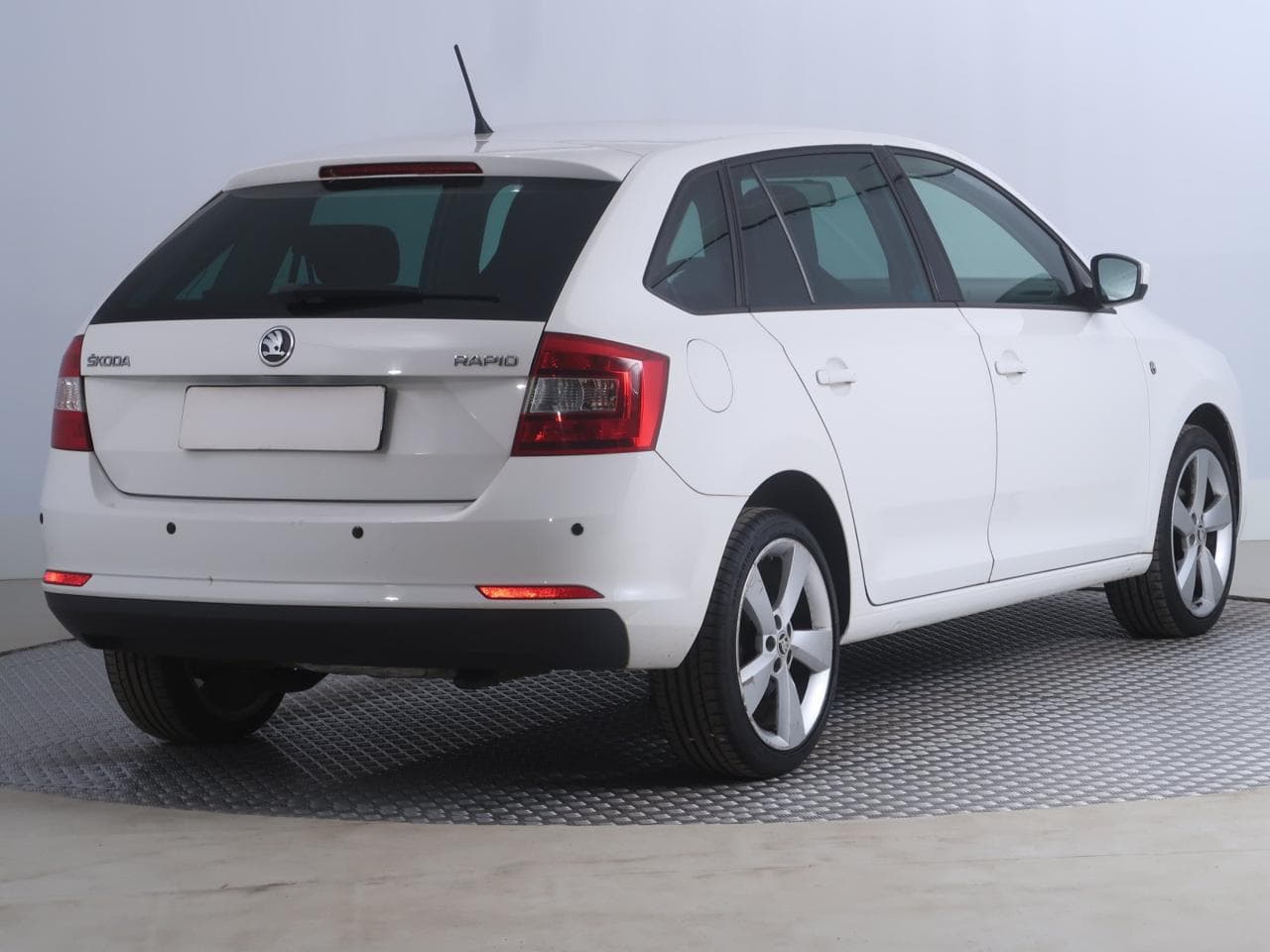 2014 Škoda RAPID - 7