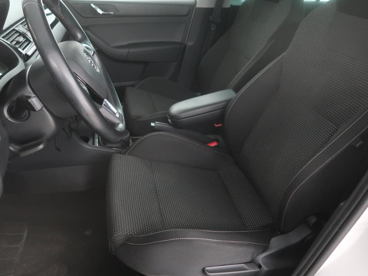 2014 Škoda RAPID - 16