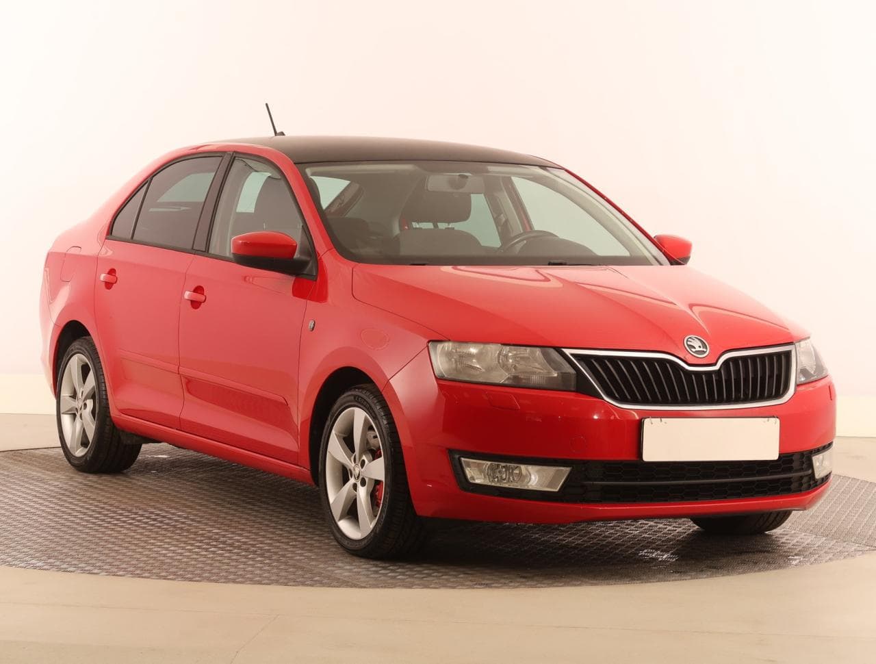Škoda Rapid 1.2 TSI 77kW hatchback