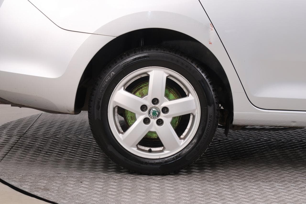 2014 Škoda RAPID - 20