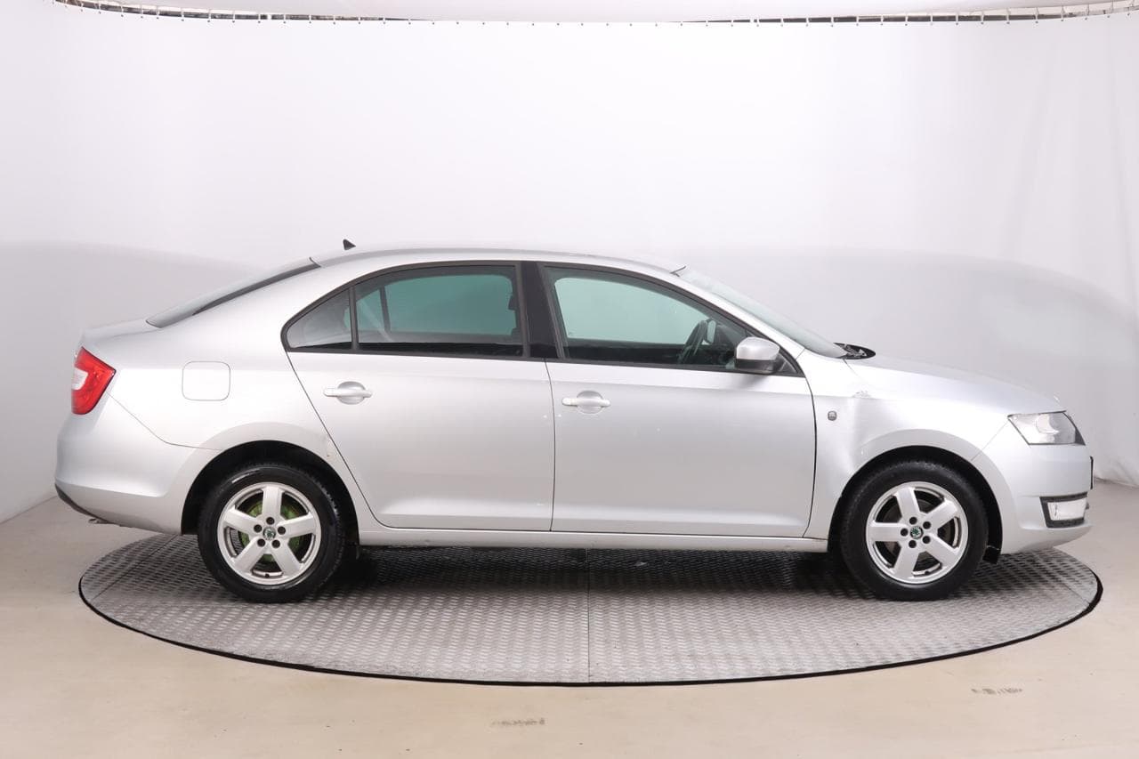 2014 Škoda RAPID - 8