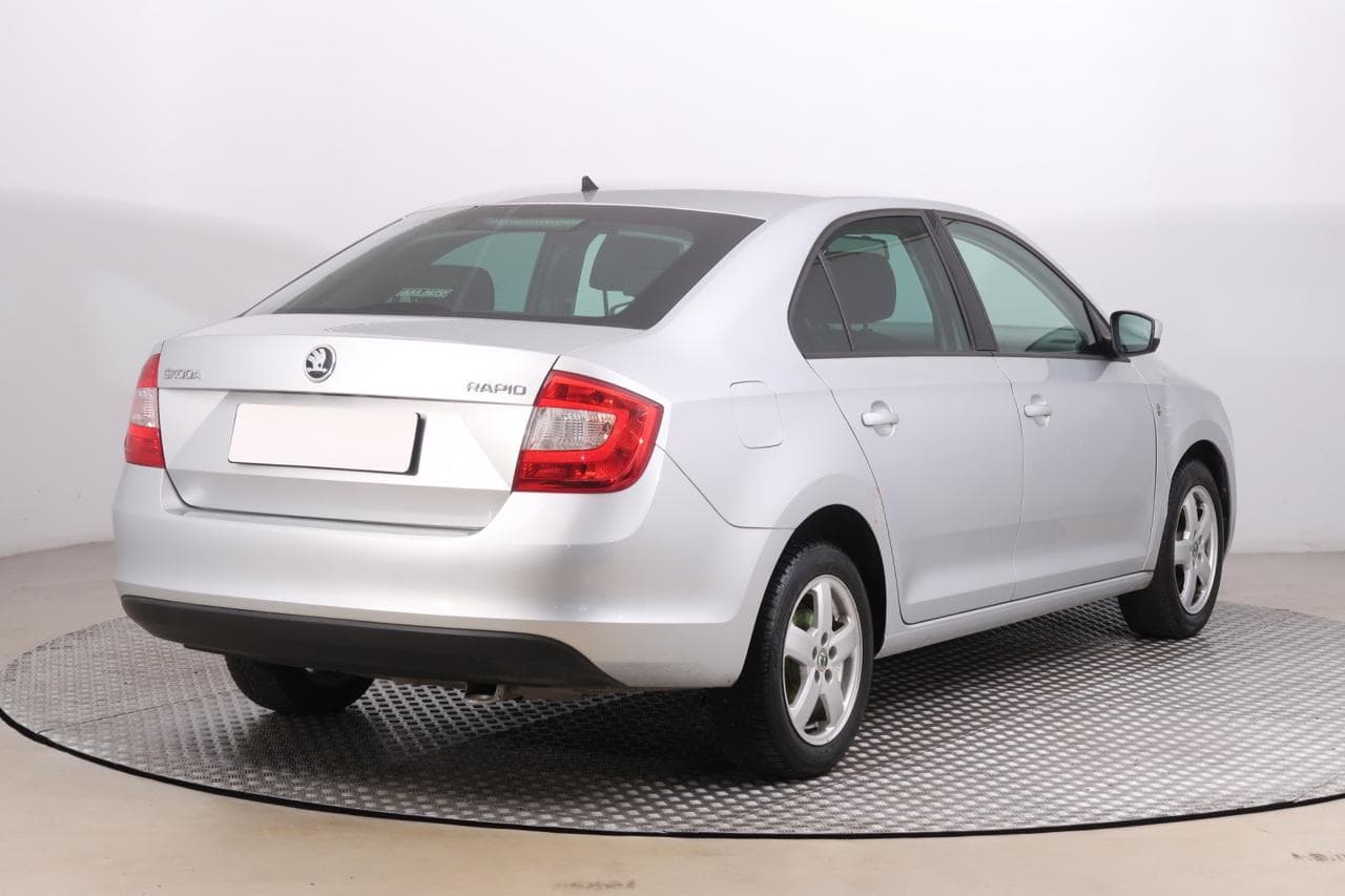 2014 Škoda RAPID - 7