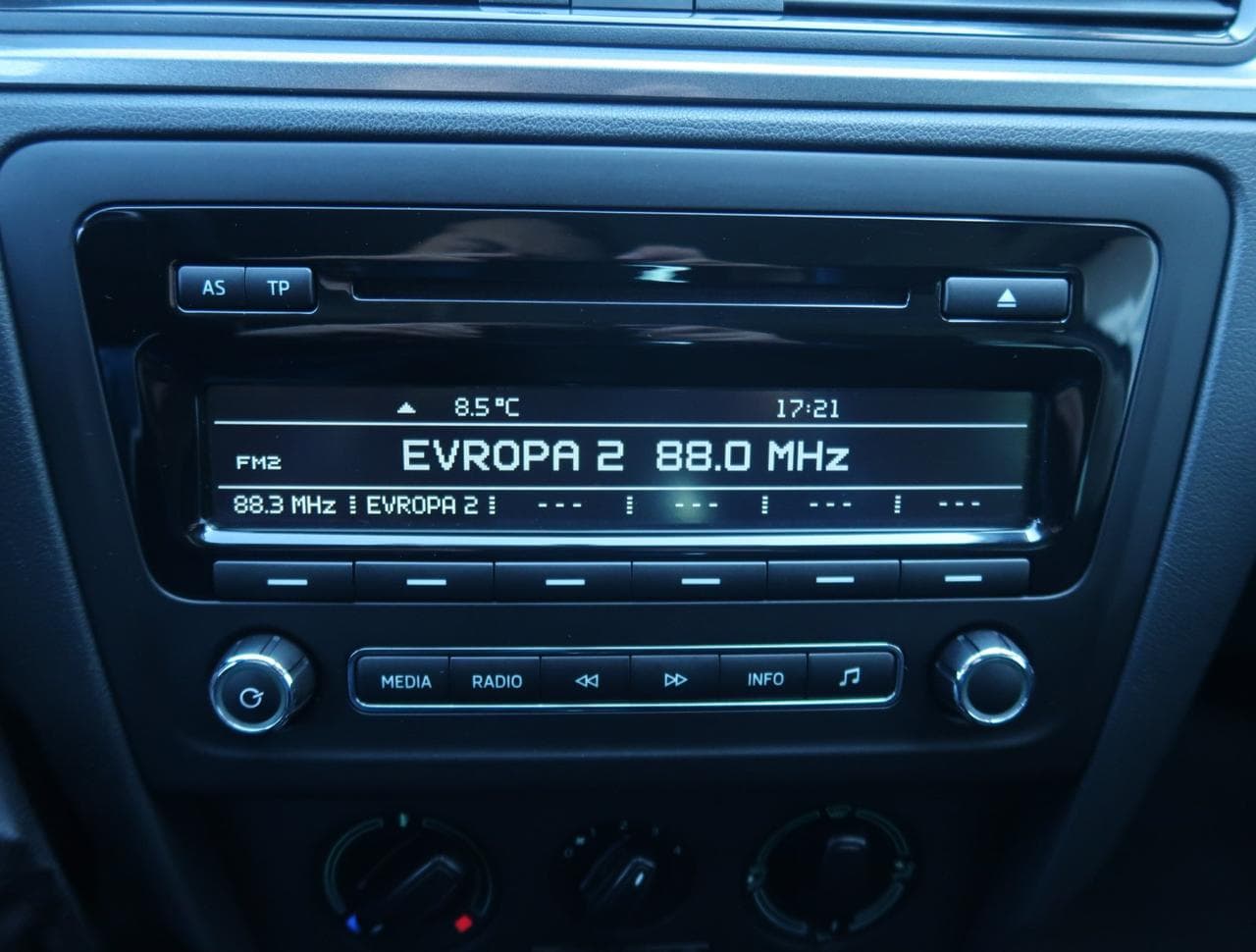 2018 Škoda RAPID - 18