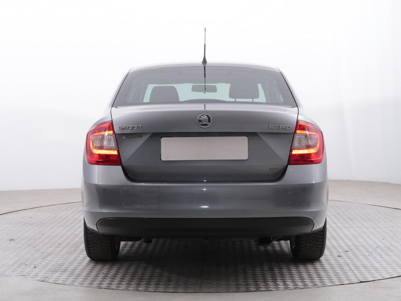 2013 Škoda RAPID - 6