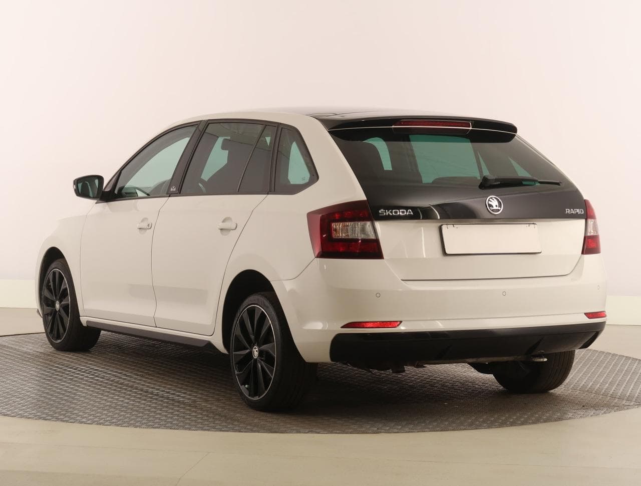 2015 Škoda RAPID - 5