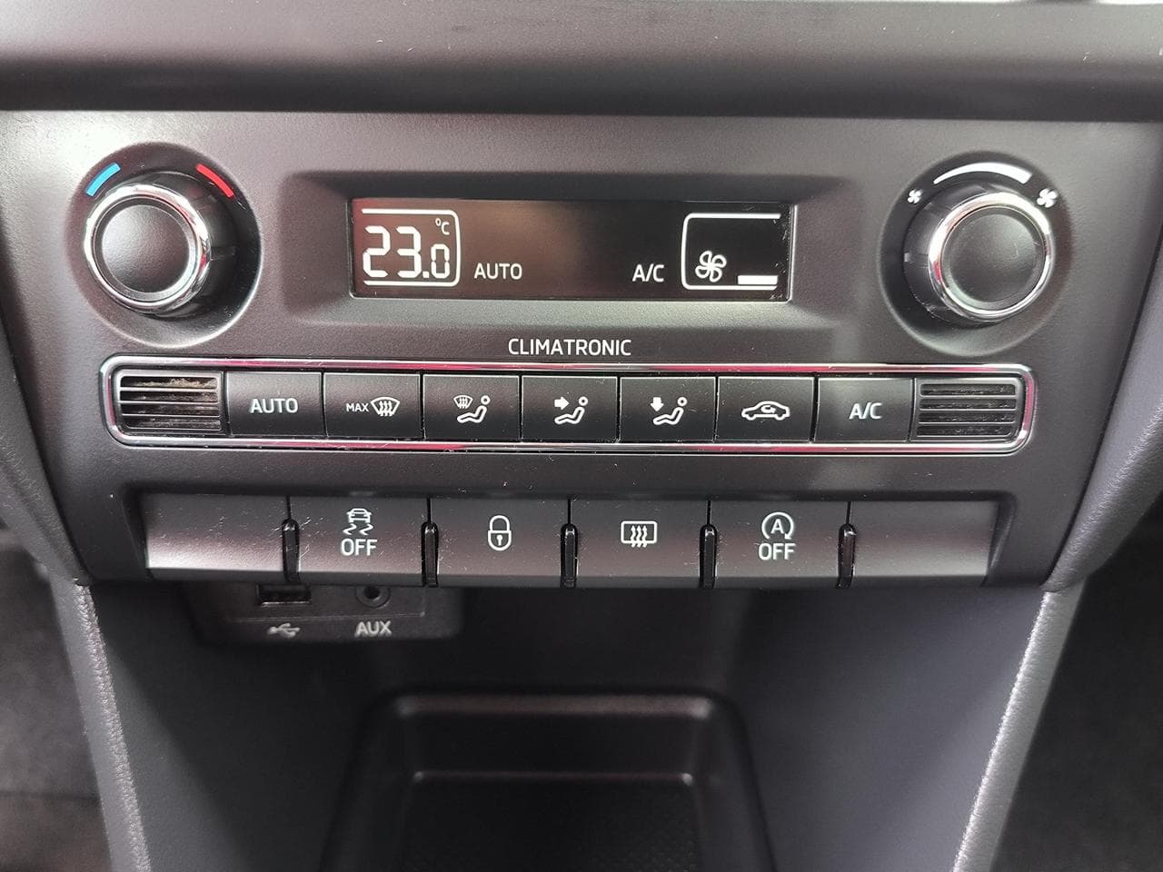 2015 Škoda RAPID - 14