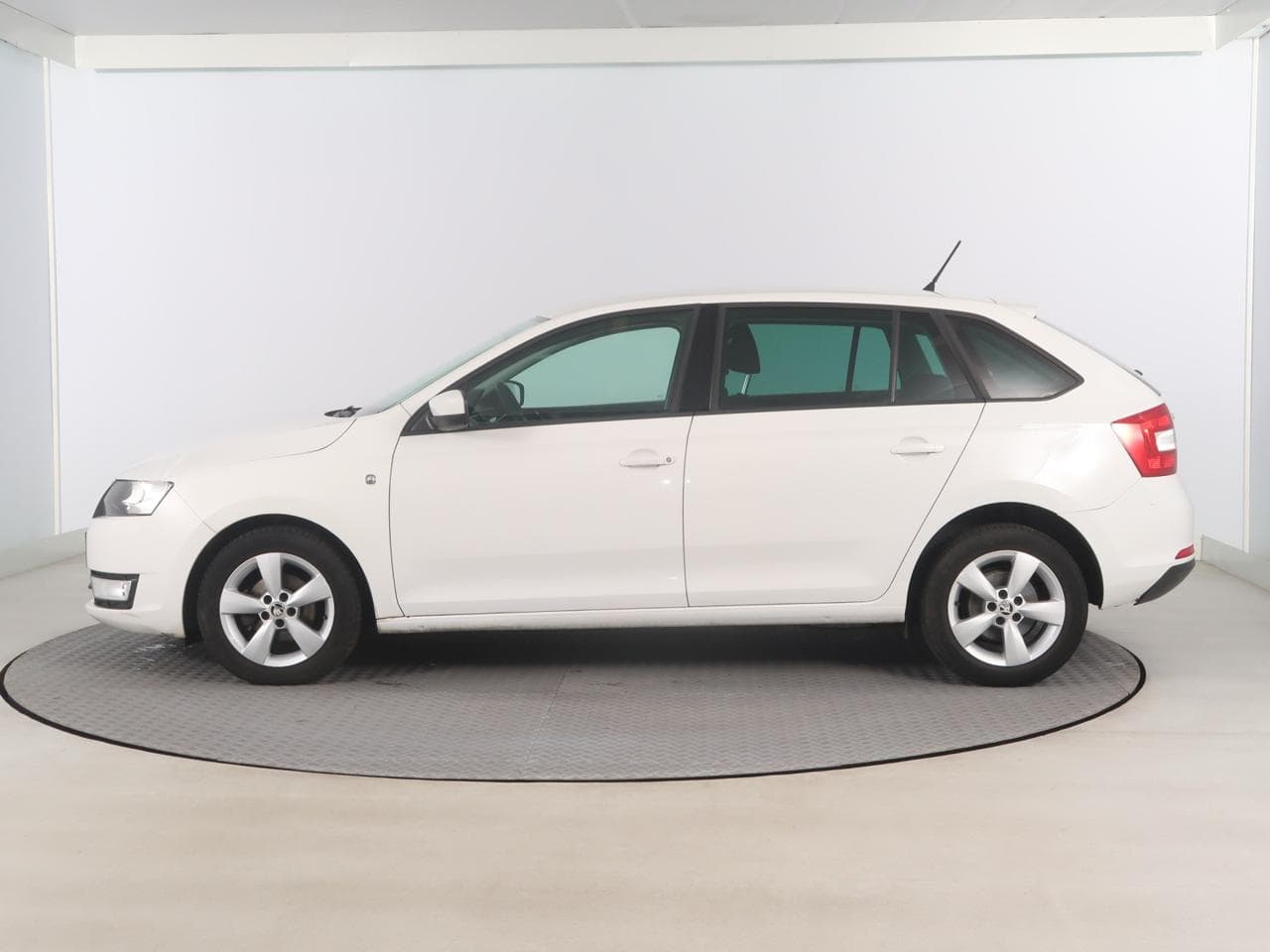 2014 Škoda RAPID - 4