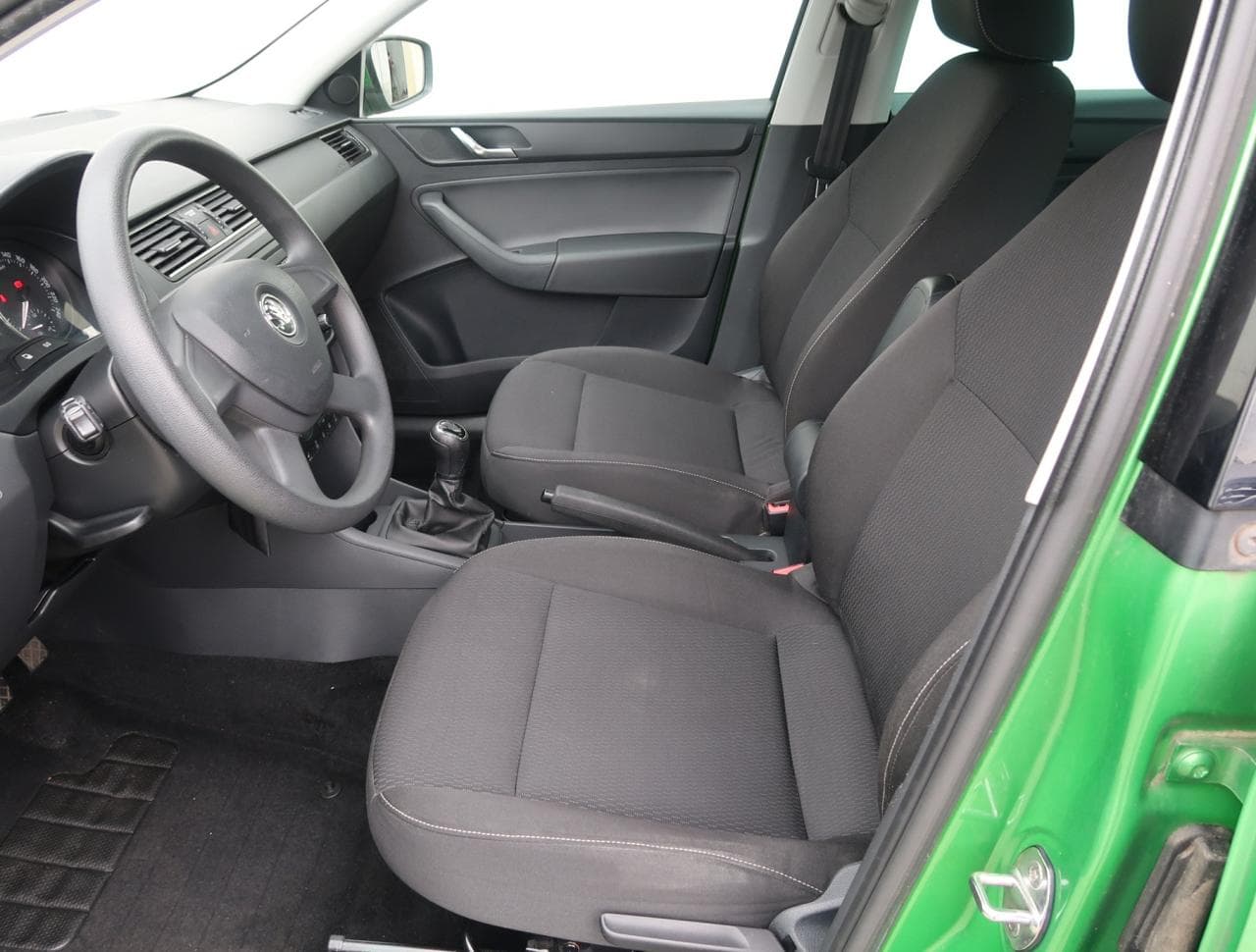 2013 Škoda RAPID - 29