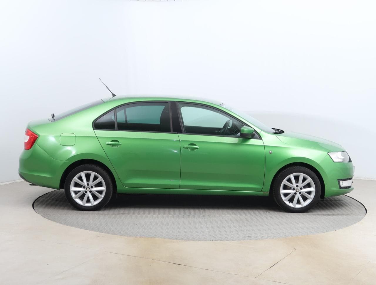 2013 Škoda RAPID - 14