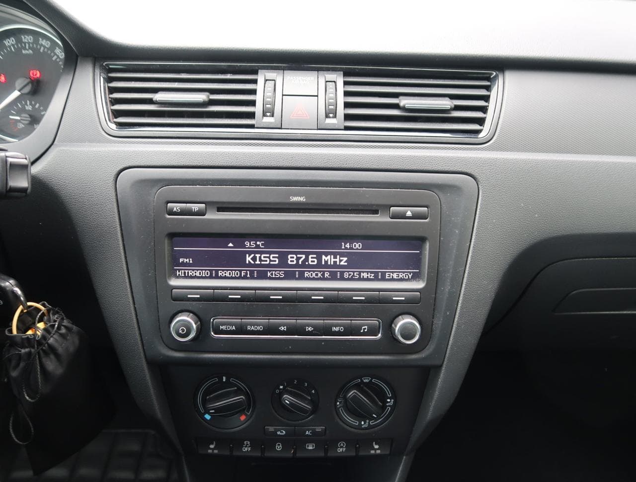 2013 Škoda RAPID - 33