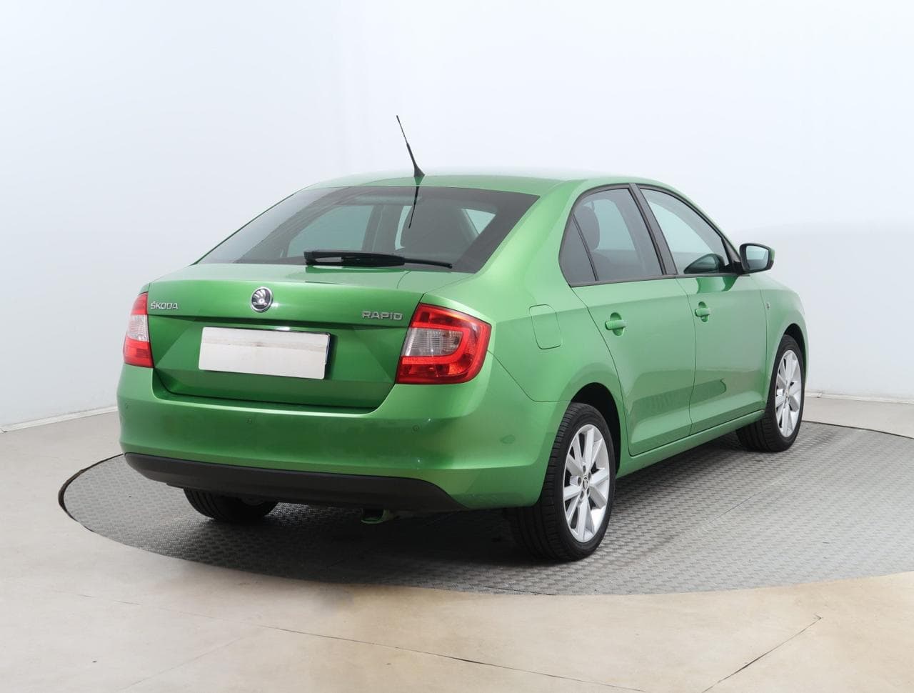 2013 Škoda RAPID - 13