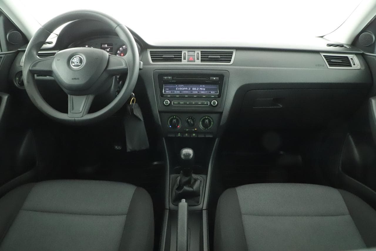 2013 Škoda RAPID - 9