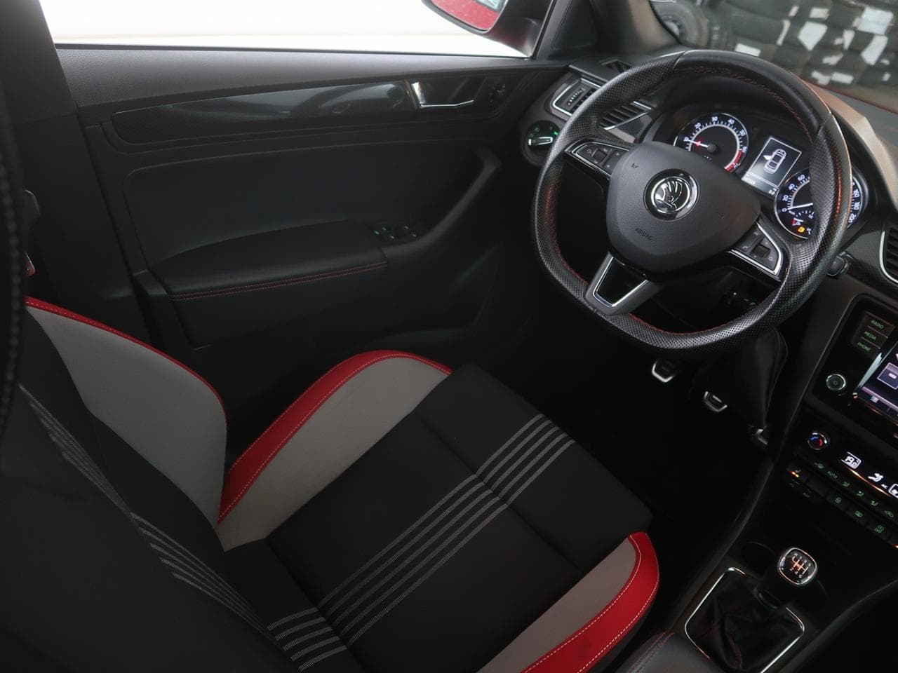 2017 Škoda RAPID - 16