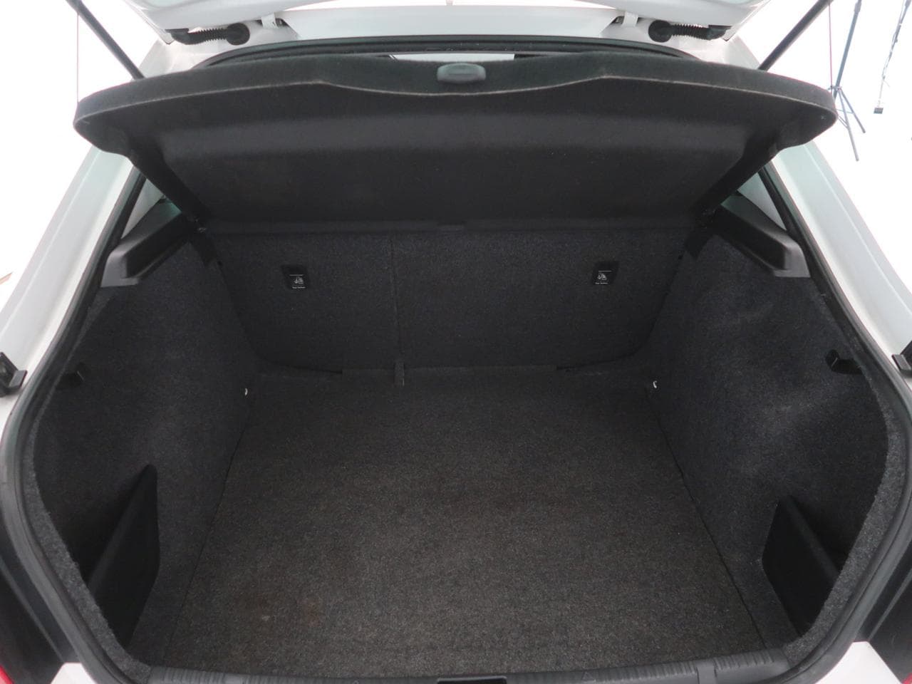 2013 Škoda RAPID - 29