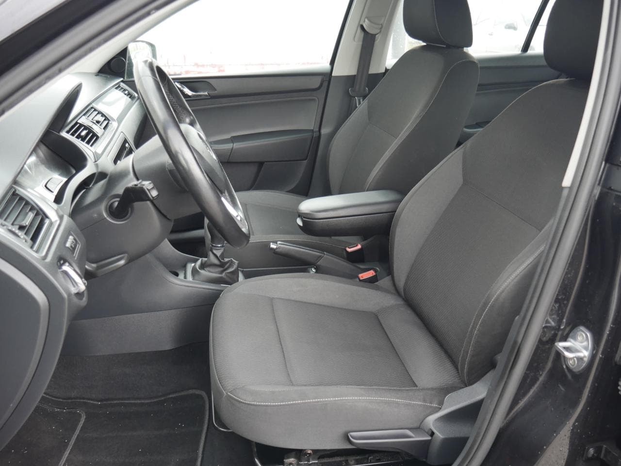 2013 Škoda RAPID - 9