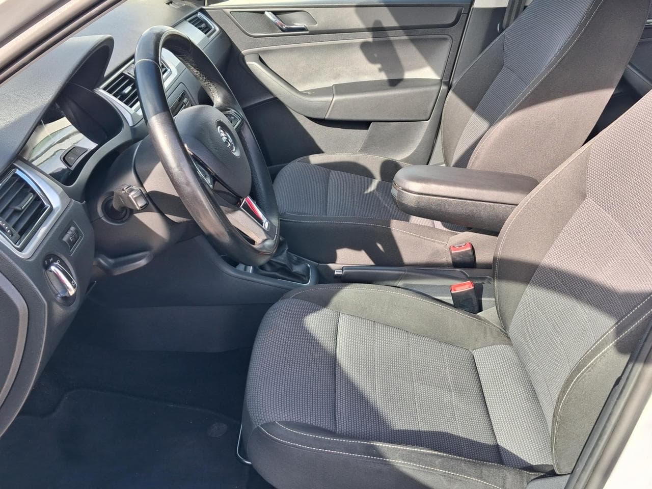 2014 Škoda RAPID - 14