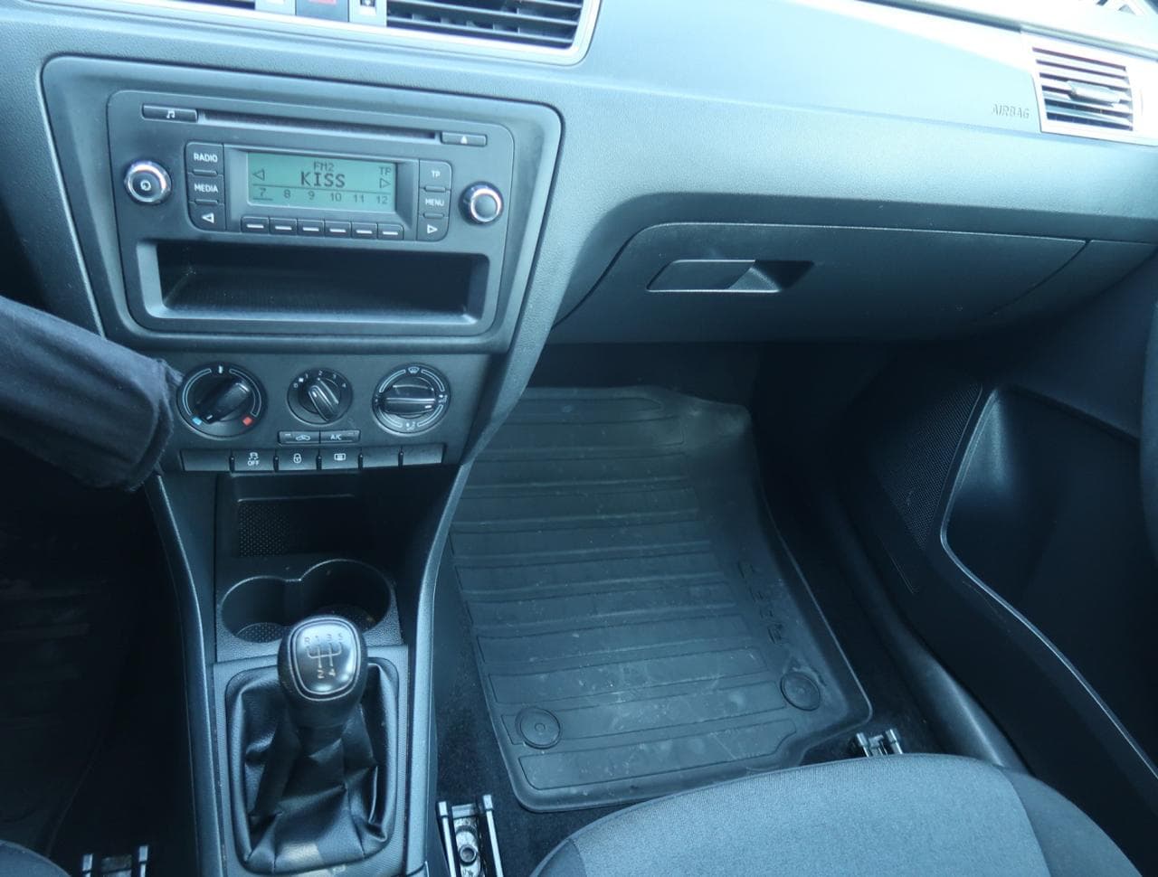 2013 Škoda RAPID - 18