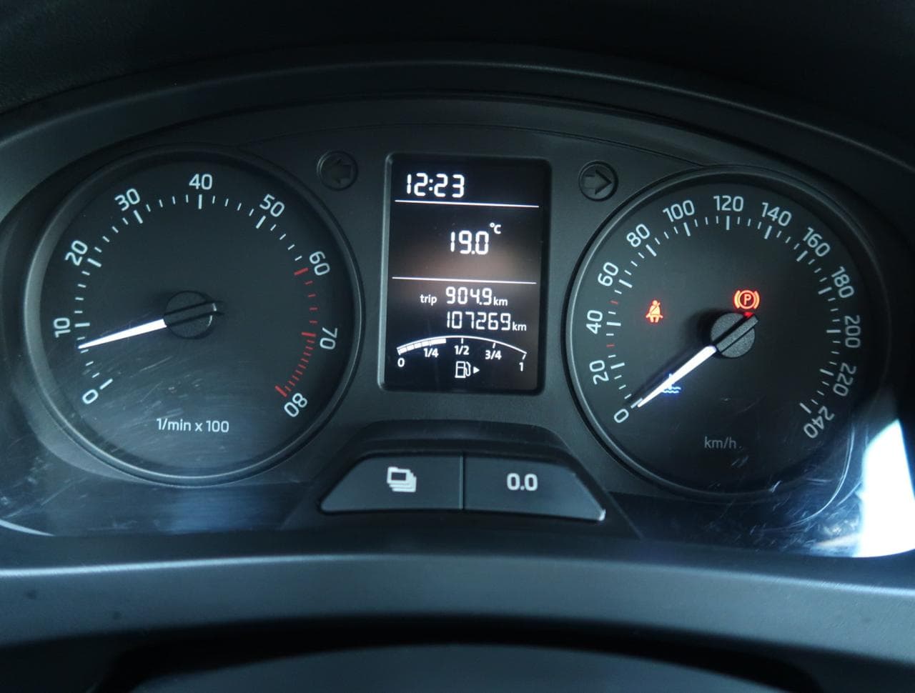 2013 Škoda RAPID - 17