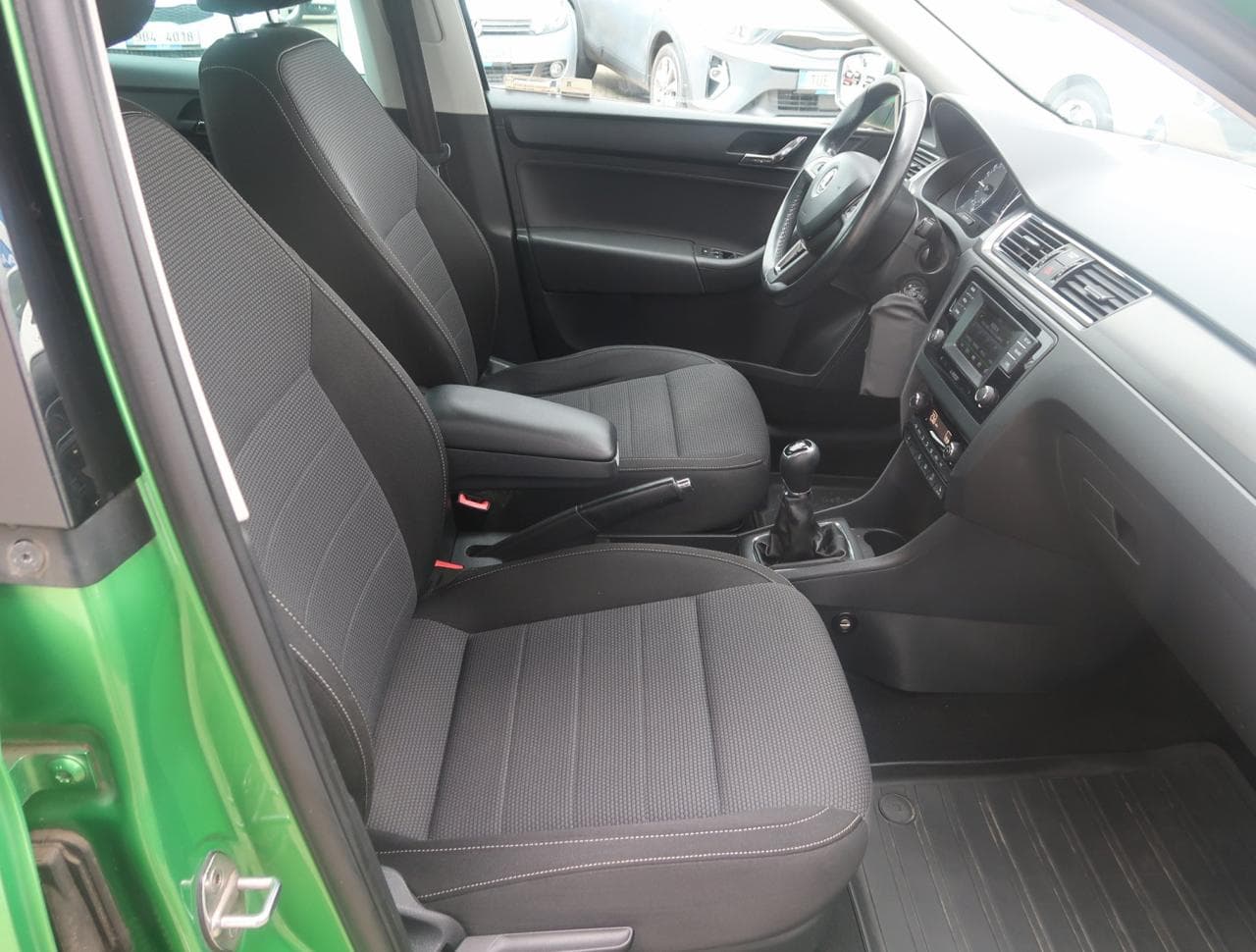 2015 Škoda RAPID - 12