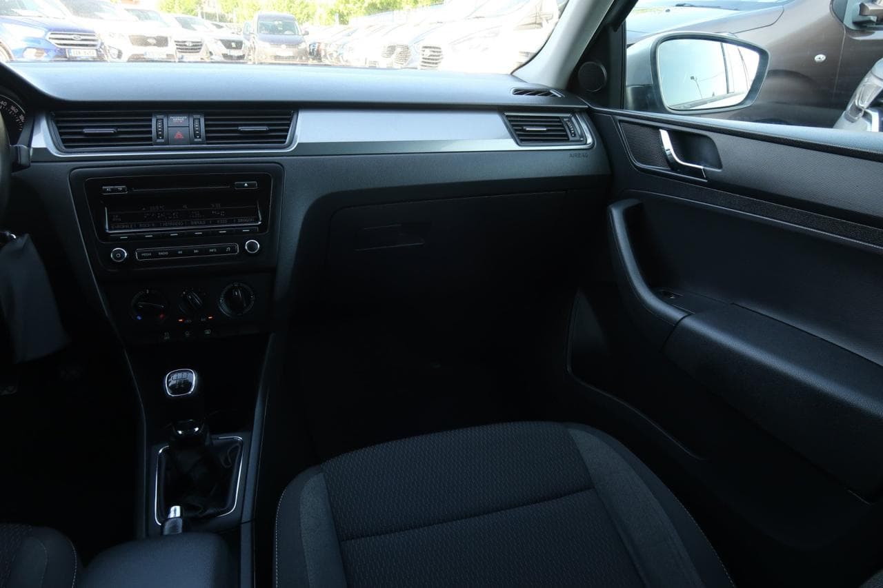 2015 Škoda RAPID - 11