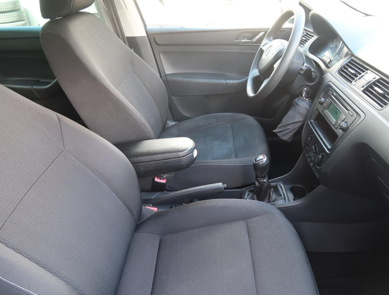 2012 Škoda RAPID - 12