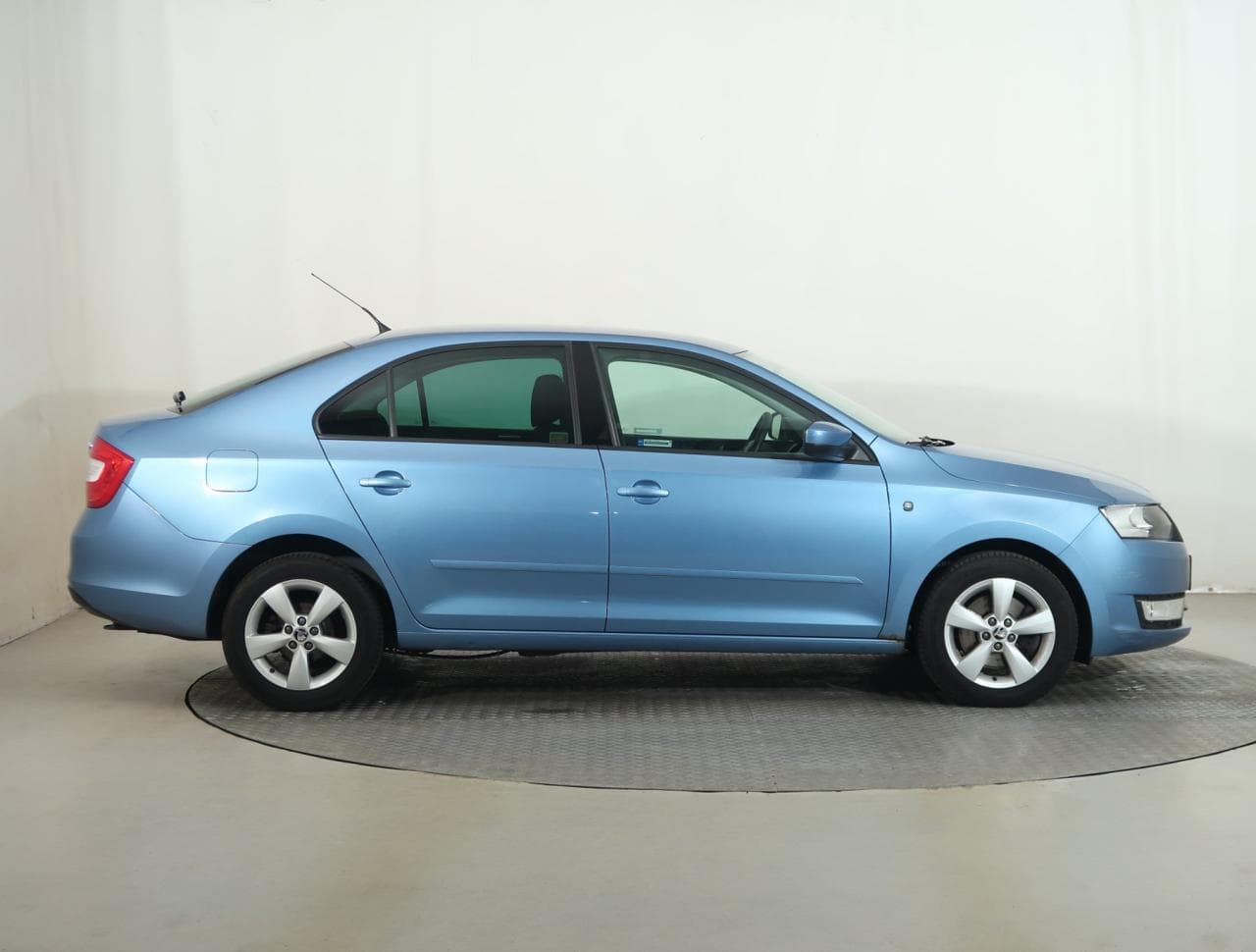 2012 Škoda RAPID - 8