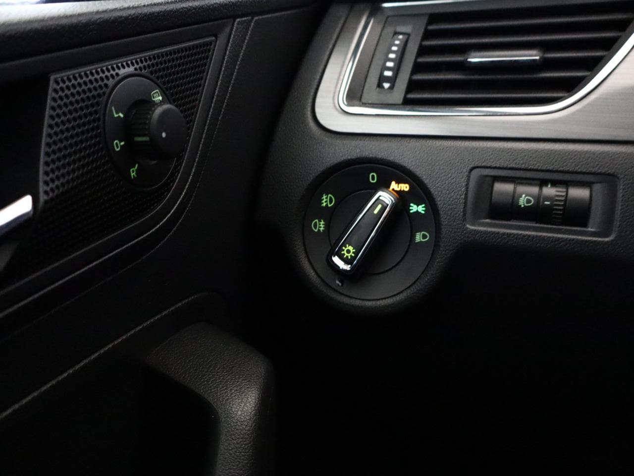 2019 Škoda RAPID - 17