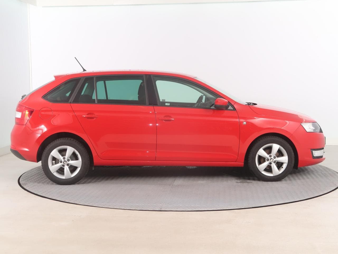2014 Škoda RAPID - 8