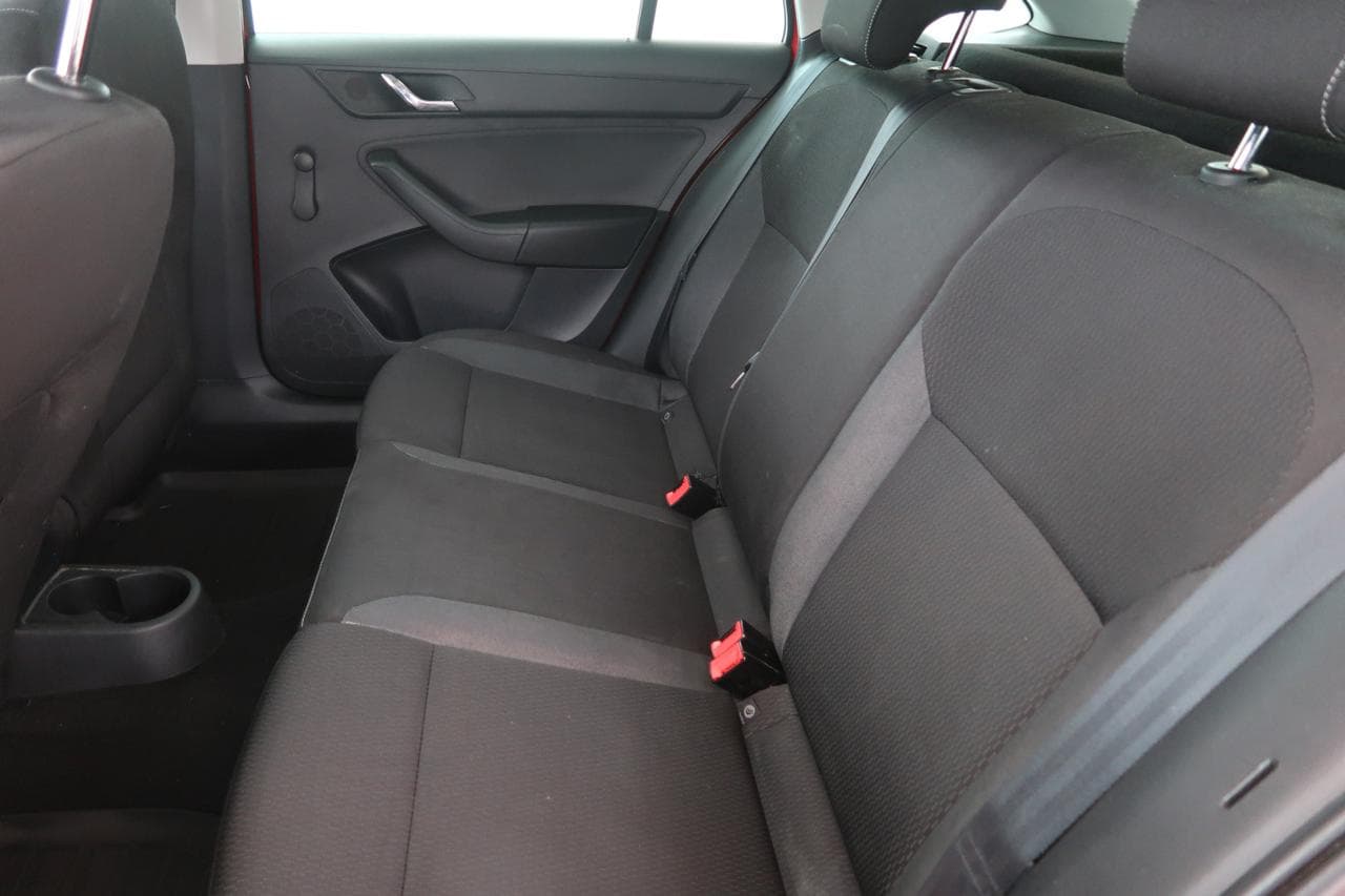 2014 Škoda RAPID - 15