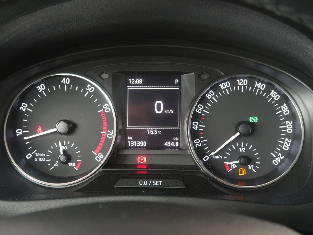 2015 Škoda RAPID - 17