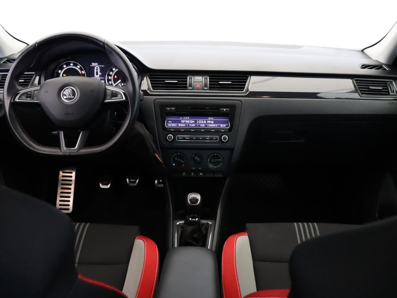 2015 Škoda RAPID - 9