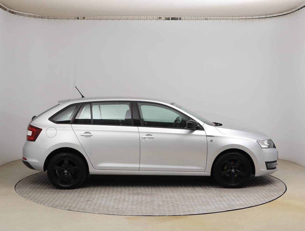 2015 Škoda RAPID - 8