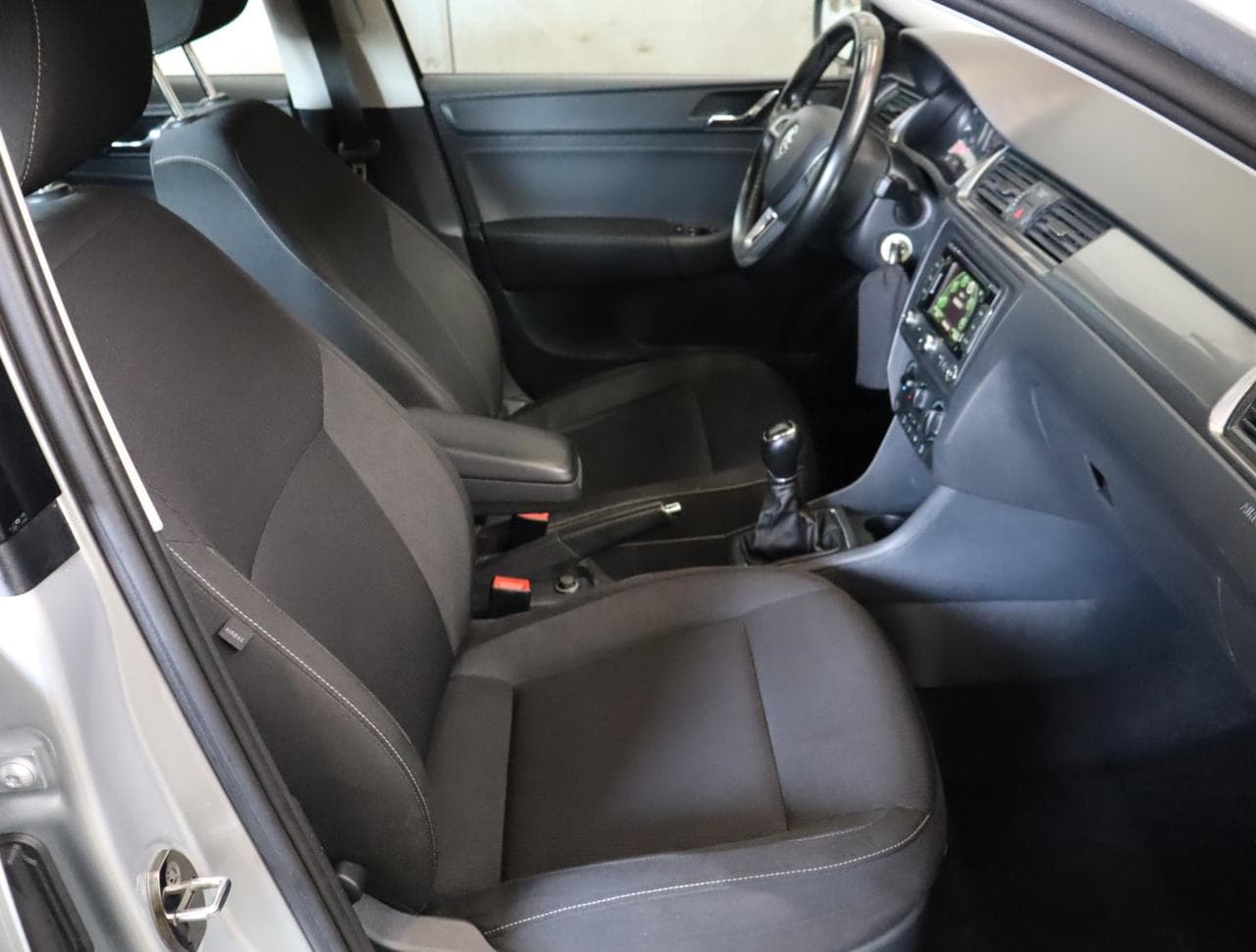 2015 Škoda RAPID - 12