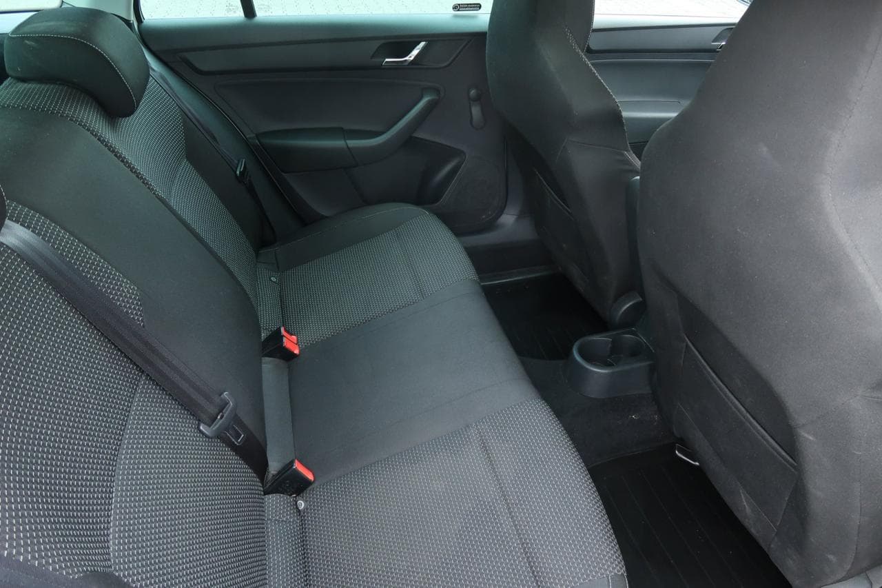 2014 Škoda RAPID - 10